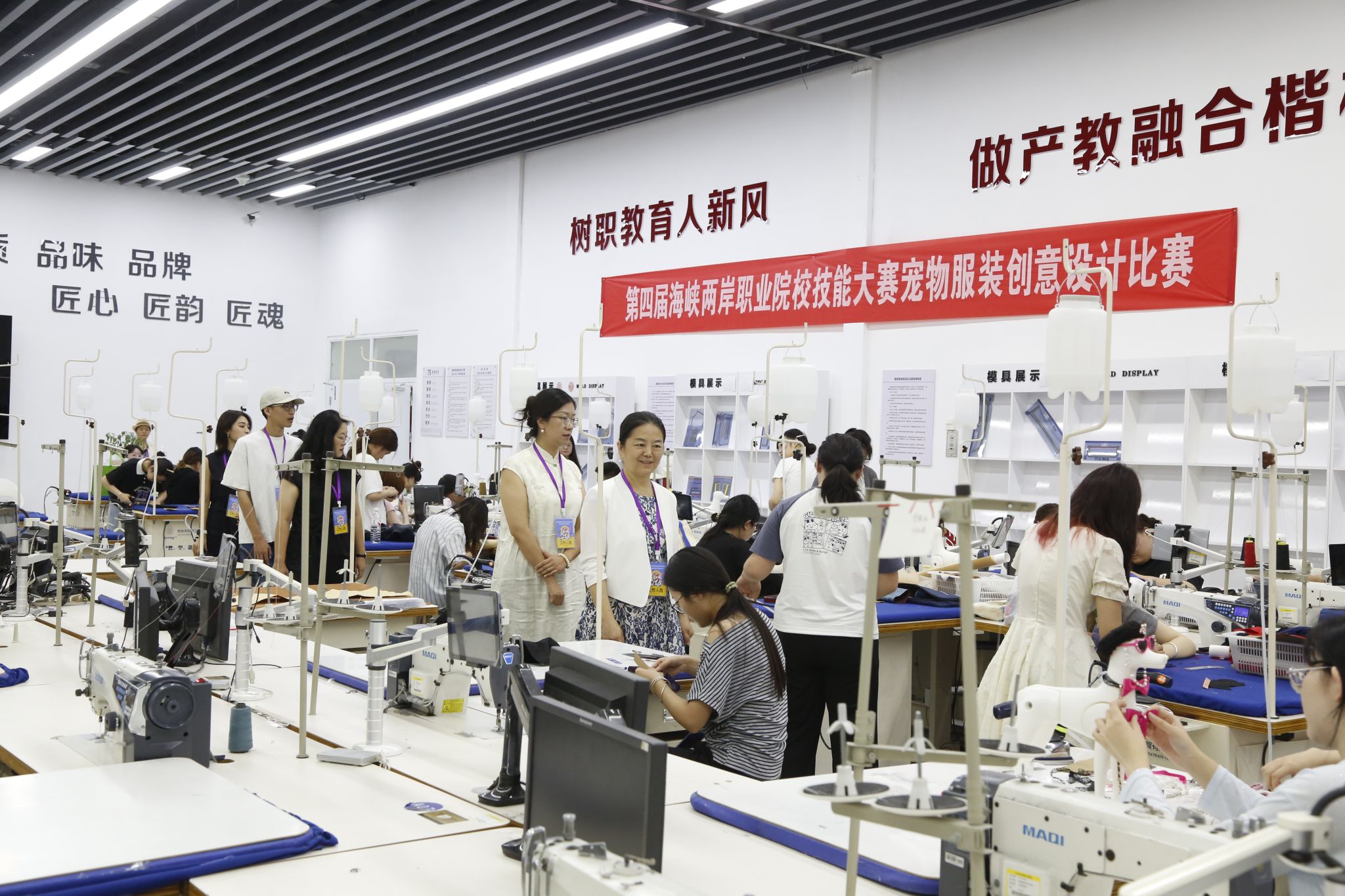 围绕宠物相关产品